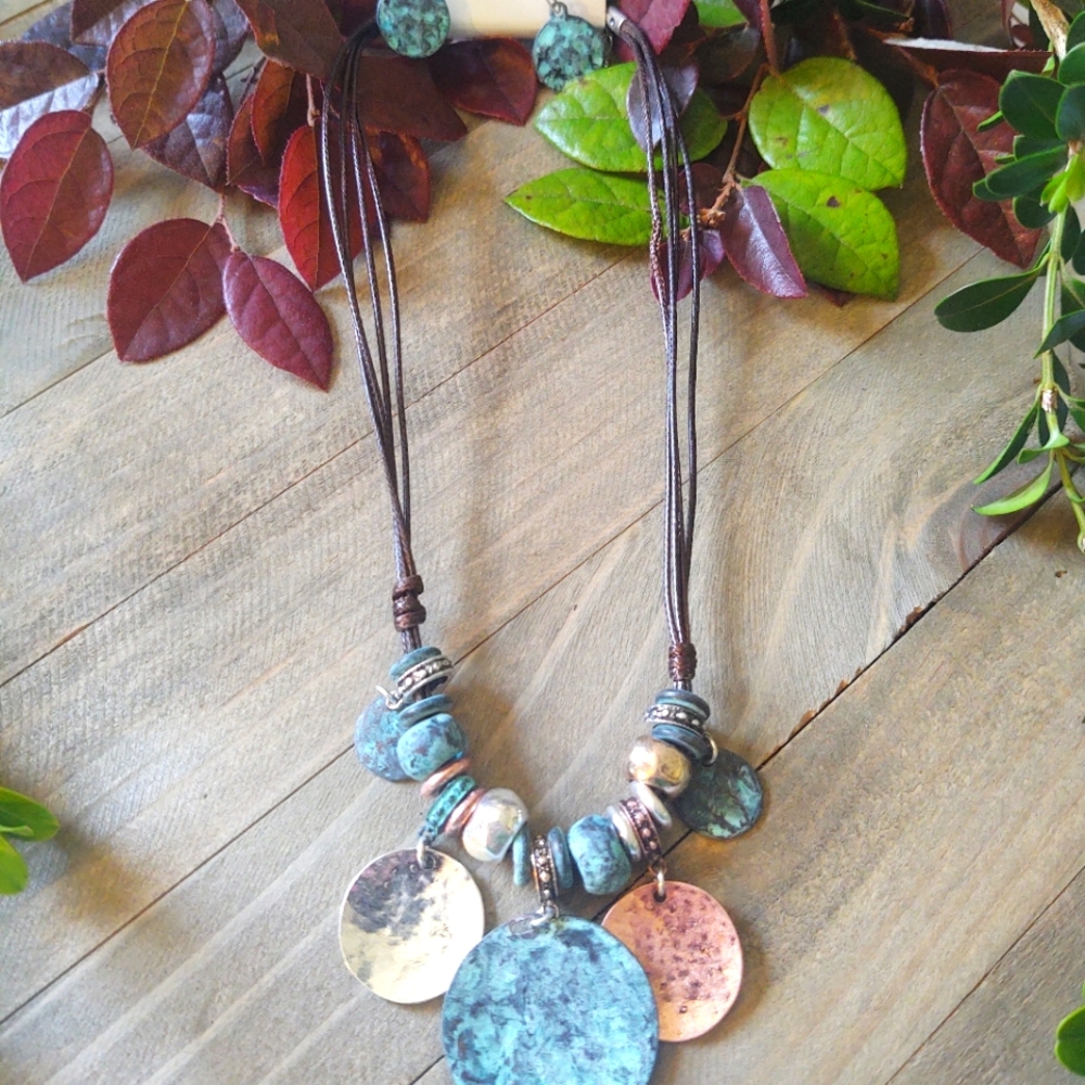 STORY Patina multi tones round metal leatherette cord necklace set.